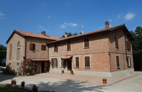 Castel San Pietro Terme Apartment | Agriturismo Molino Nuovo