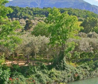 Tocco da Casauria House | Agriturismo "Borgo Madonna degli Angeli" - charming cottages in the gardens !