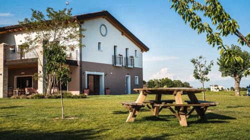 Latisana House | Agriturismo Casale ai Prati