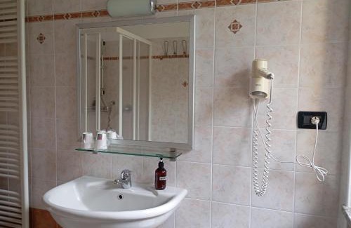 Giaglione Apartment | AGRITURISMO Cré Seren