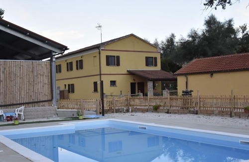 Jesi Apartment | Agriturismo Fattoria del Colle. Aquarium Apartment
