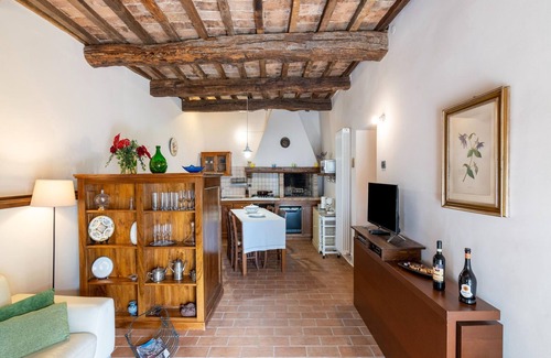 Furlo House | Agriturismo Furlo with Saltwater Pool