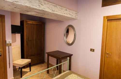 Montebello di Bertona House | Agriturismo La Solagna