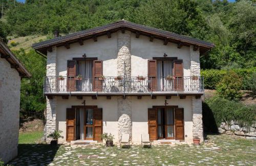 Preci House | Agriturismo Rocca del Nera