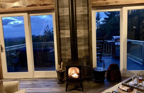 New Sharon House | AhKatyAh Cabin, An Oasis of Peace in the Woods