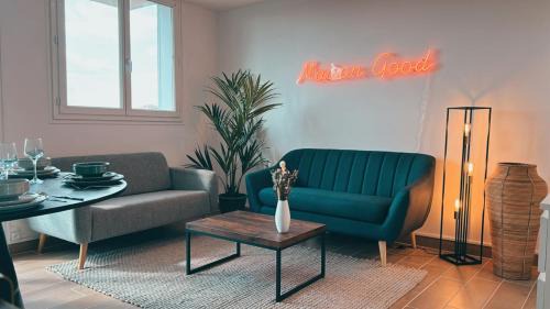 Bascule - Oratoire Apartment | Air Arcade - 1 à 6 personnes