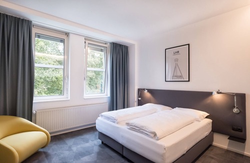 Kalsdorf bei Graz Hotel | Airbase Hotel
