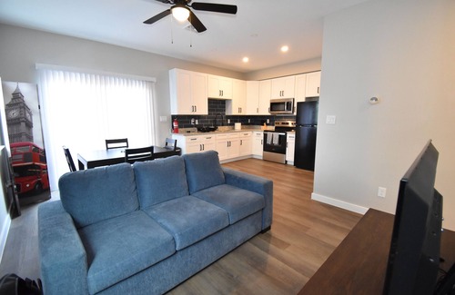 West San Antonio House | Airman’s Retreat-Steps from Lackland BMT, Minutes to Downtown SA