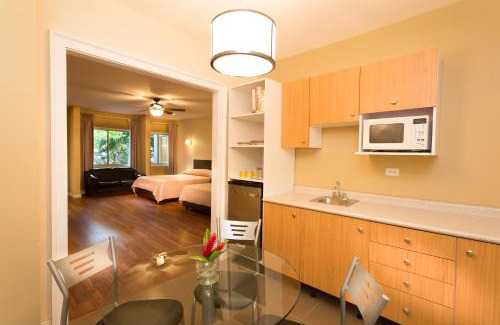 Cacique Bed & Breakfast | Airport Costa Rica B&B