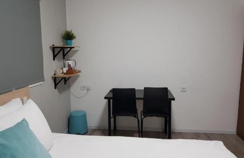 Or Yehuda House | Airport Stay