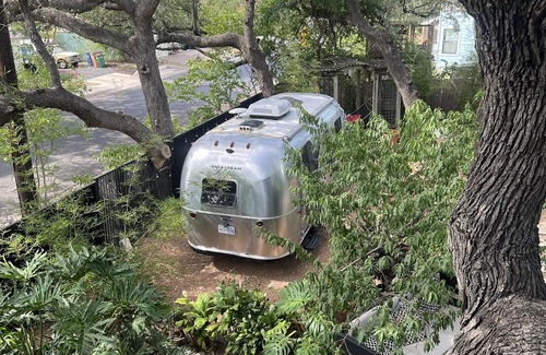 Bouldin House | Airstream Escape + Pool + Fenced Yard