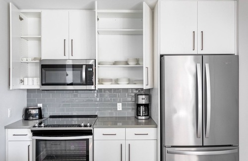 San Carlos Apartment | Airy San Carlos 2BR w/Rooftop Lounge, near Silicon Valley, by Blueground