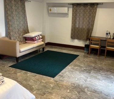 Nikhom Huai Phueng House | AJ Pizza and Steakhouse