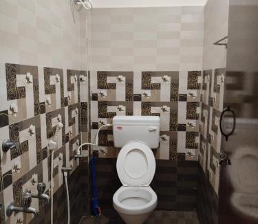 Tiruchendur Cabin | AJR HALL AND A/C ROOMS