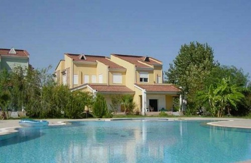 Camyuva Villa | Akdenizevleri for rent villa 10 person.