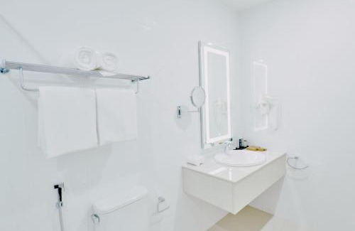 Kamadhoo Hotel | Akomadoo Retreat
