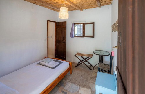 Palaiokastro House | AKTI ARGO