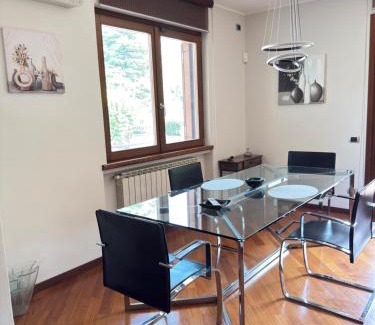 Canzo Apartment | Al Civico32