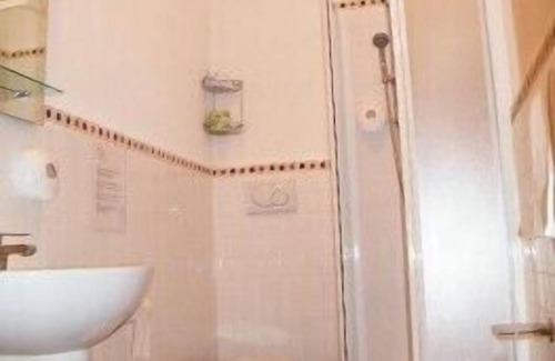 Varese Ligure Hotel | Albergo Amici