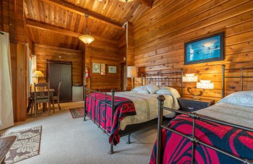 Alert Bay Bed & Breakfast | Alert Bay Lodge