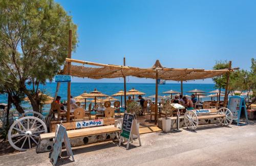 Perissa Apartment | Alexandros mini suites
