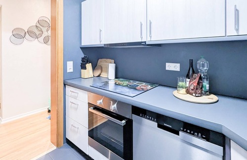 Stuttgart Apartment | ALFA 4 rooms Apartment 8 persons Netflix WLAN