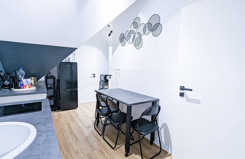 Stuttgart Apartment | ALFA Stuttgart 3BR 5 Beds Netflix INET EBK Wasen