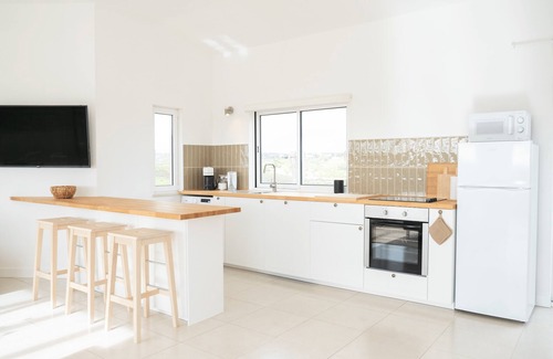 Budens House | Algarve Windmill, Large Villa & Pool. 2000m to the Beach