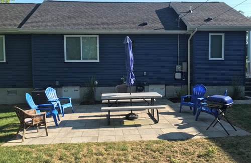 Algonac House | Algonac Harbour House