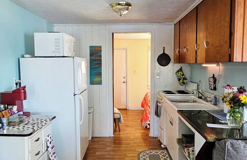 Hastings Apartment | Algonquin Lakeside Suites with Private Dock