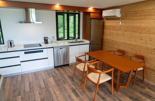 South Algonquin Cabin | Algonquin's Edge Resort | Waterview 3