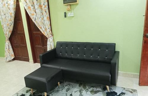 Kampung Sungai Terjun House | Ali Homestay Desa Permai Bukit Kuang
