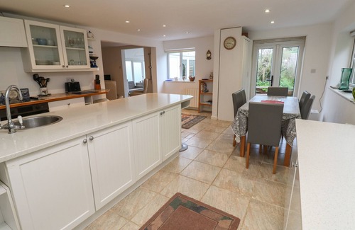 St. Agnes House | ALICE COTTAGE, pet friendly, country holiday cottage in St Agnes