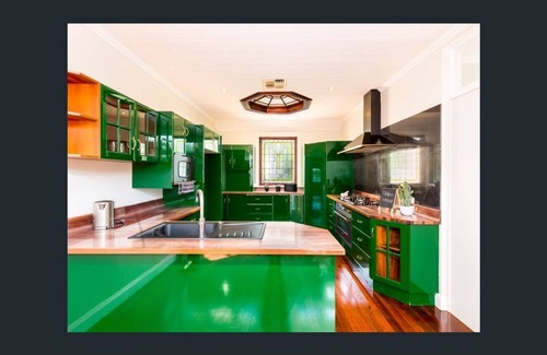 Speers Point House | Alices Lake House, Speers Point, Lake Macquarie water views & indoor pool,