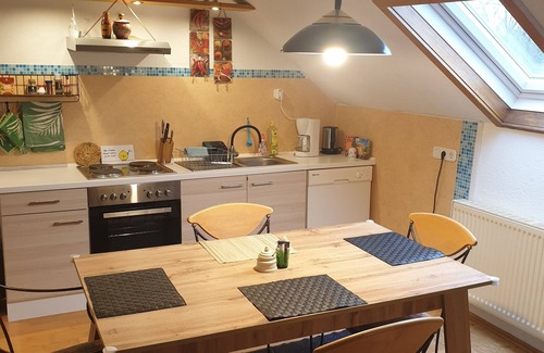 Oberkotzau Apartment | ALiRiNA apartment, 4 beds, parking lot, for up to 5 persons (80gm)