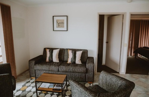 Frankland River Ski Chalet | Alkoomi Chalets