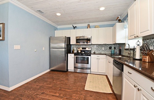 New Smyrna Beach House | "All Decked Out NSB" Ocean Views, Private Fenced Yard, BBQ, Bikes, Beach toys