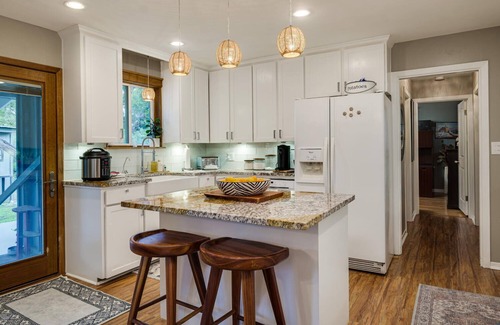 Austin House | All four homes included 13 bedrooms and 9 bathrooms!