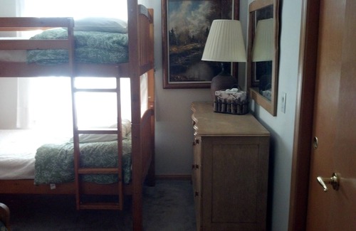 Bodines Other | All-In-One Private Getaway! Country Mountains, Sandy Beach, Tons of Fun & Space!