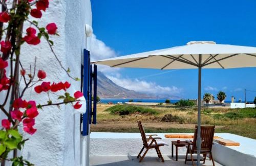 Trachilos House | All Season Lovely Seafront Cottage