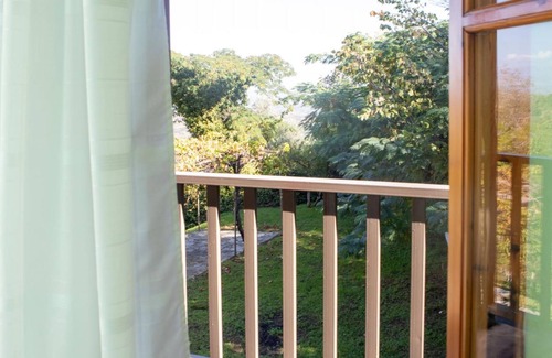 Lake Plastiras Villa | All Seasons Guest House