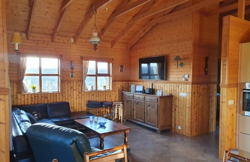 Reykholt House | All seasons house on the Golden Circle.