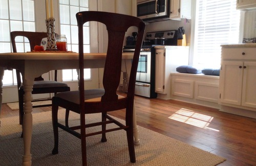 Natchez Apartment | All the Comforts of Home!