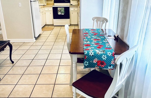 Fayetteville House | All you need to bring is you!