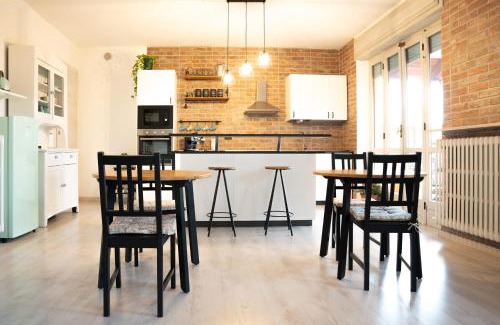 Sant'Ambrogio di Torino House | ALLA DAMIGIANA