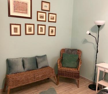 Mirandola House | Alla Scaletta - Stanze con Bagno Privato e WiFi a Pochi Passi dal Duomo