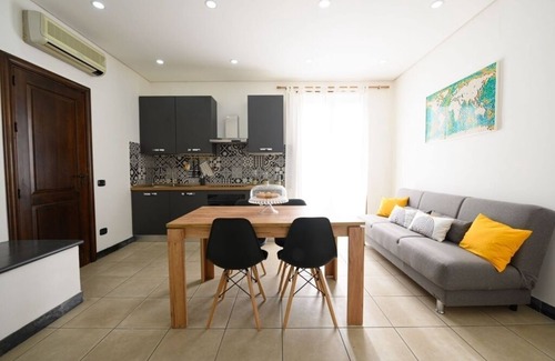 Comiso Apartment | Alleria - Appartamento con due Stanze da Letto