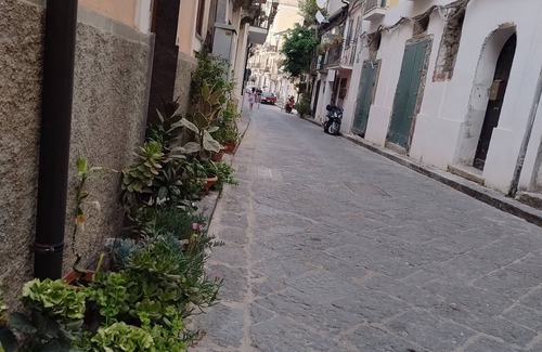 Pizzo Apartment | Alley Fortune holiday home