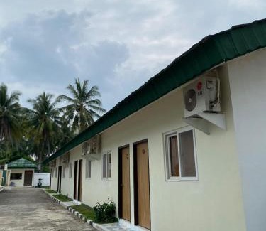 Anyer Hotel | Allisa Motel