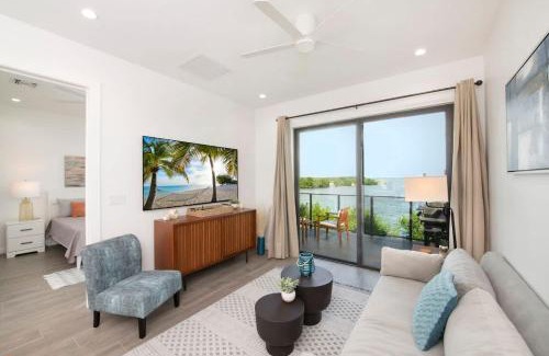 Grand Harbour House | Allure #22 3BR Waterfront
